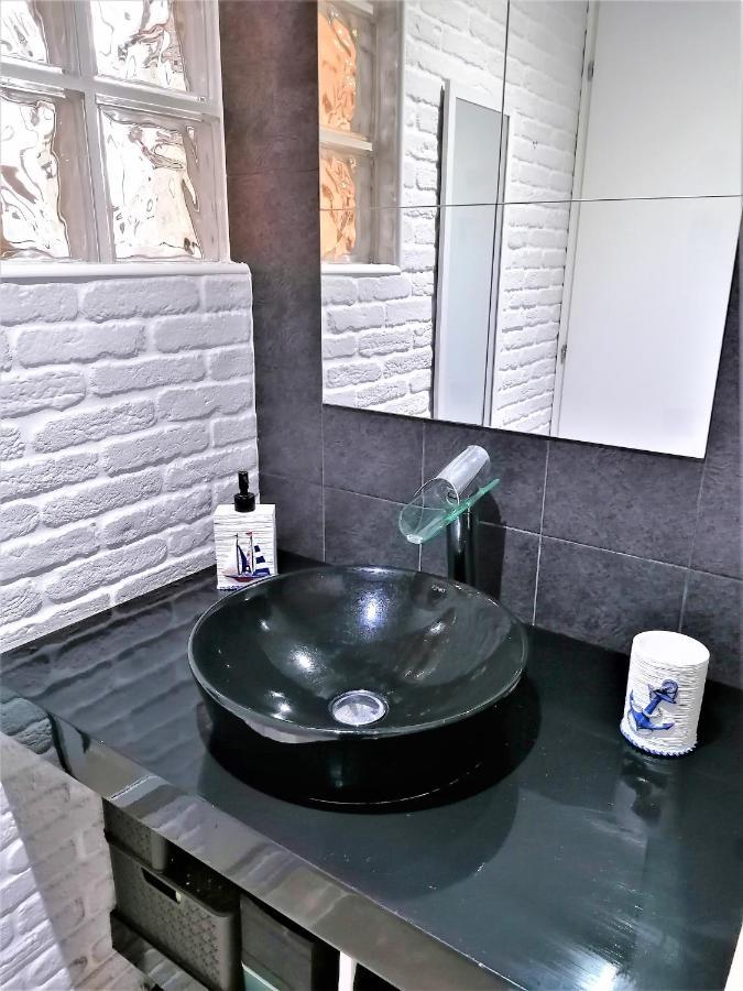 ברינדיזי Regina Viarum Apartment, Historic City Centre מראה חיצוני תמונה